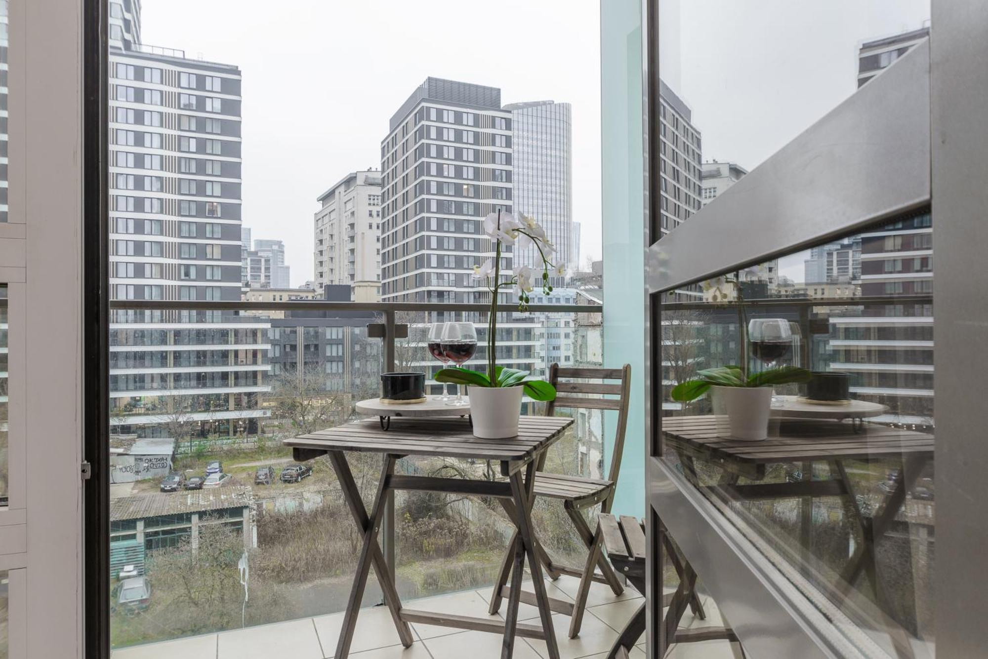 Lumina Apartments Near Warsaw Uprising Museum Exterior photo